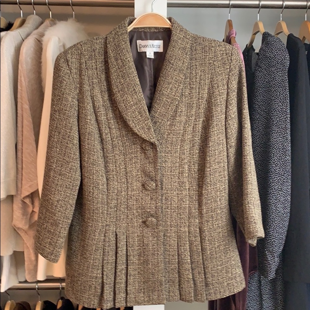 Classy Lined Brown Blazer SZ 8